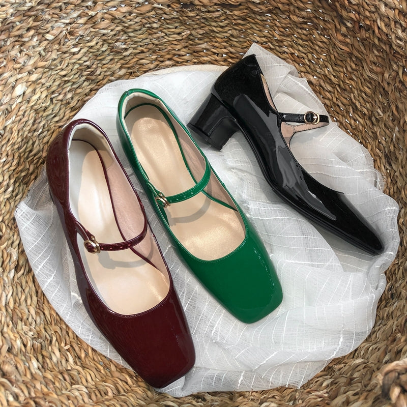 LB | Buty z błyszczącym obcasem