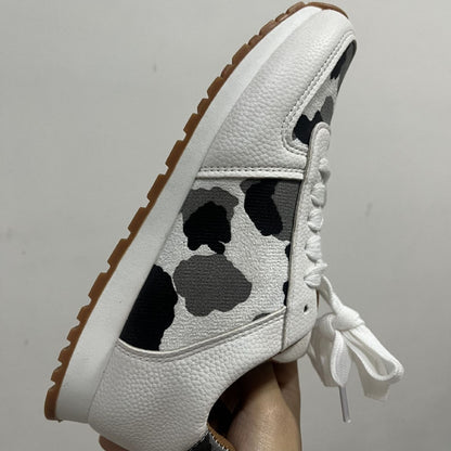 Eleganckie Ortopedyczne Buty z Unikalnym Wzorem