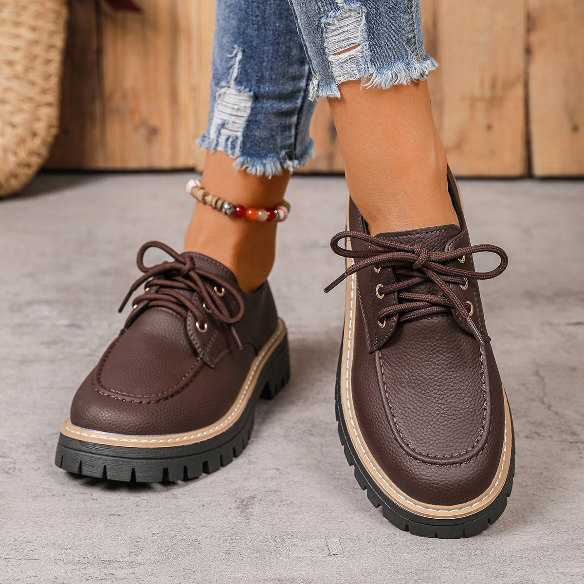 Eleganckie Ortopedyczne Buty z Unikalnym Wzorem