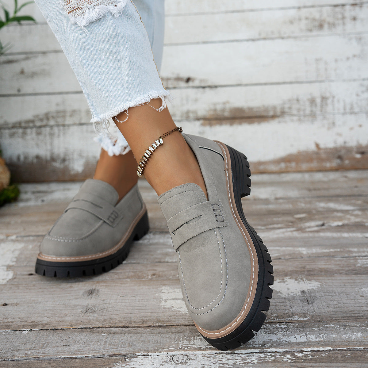 Eleganckie Ortopedyczne Buty z Unikalnym Wzorem