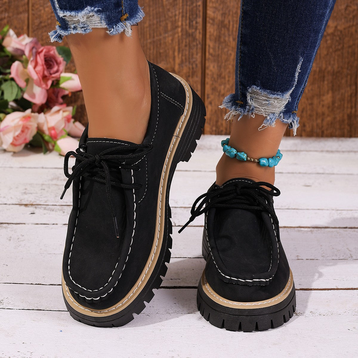 Eleganckie Ortopedyczne Buty z Unikalnym Wzorem