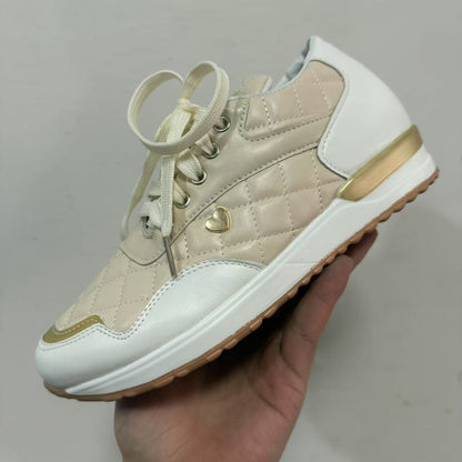 Eleganckie Ortopedyczne Buty z Unikalnym Wzorem