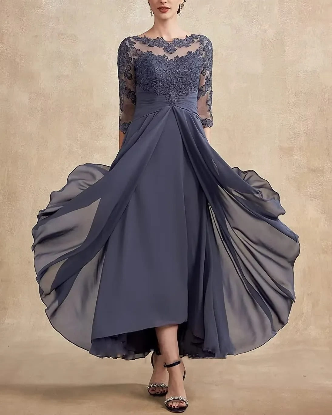 LB | Szyfonowa sukienka maxi z przezroczystymi rękawami o długości midi